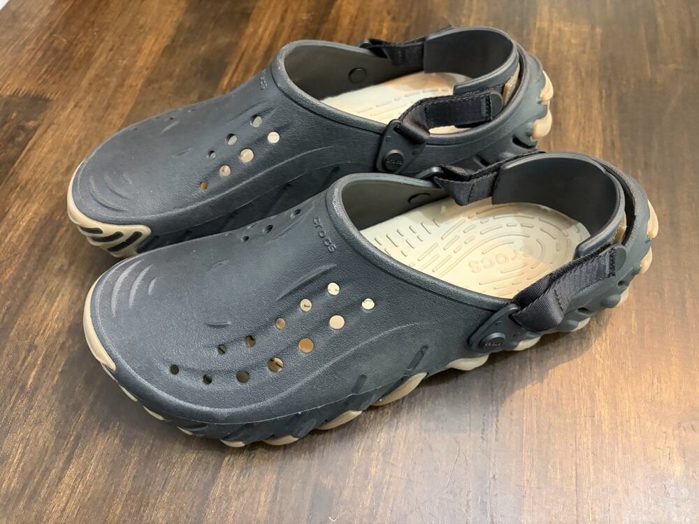 Crocs Men’s Clog Sandals Black/Tan Rubber Slip-On Casual Solid Logo US 13 M